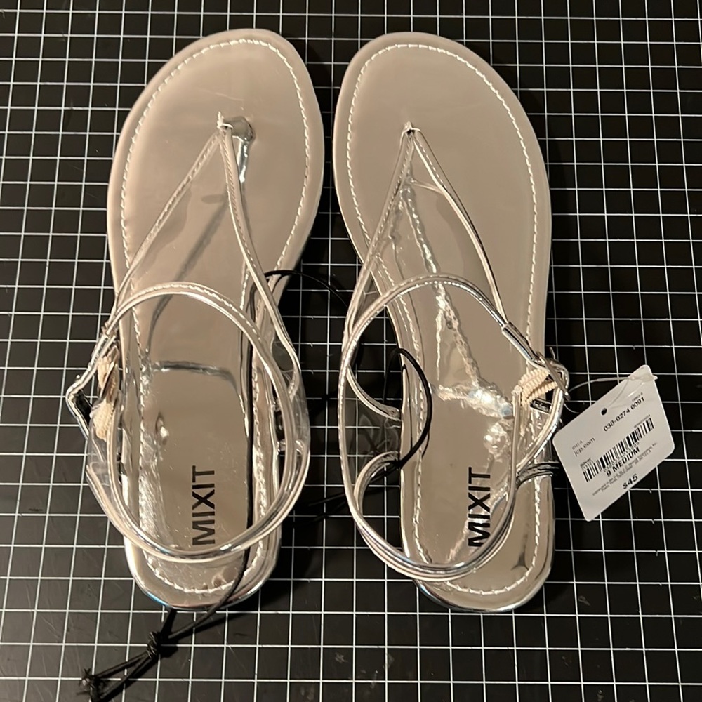 Size 9 MX Slate Silver sandals